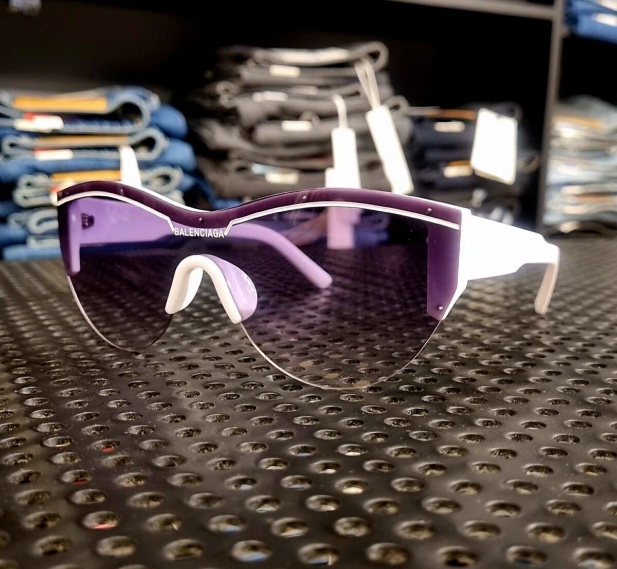 عینک آفتابی balenciaga - Image 2