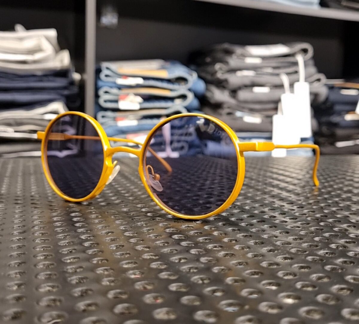 عینک آفتابی DIOR - Image 2